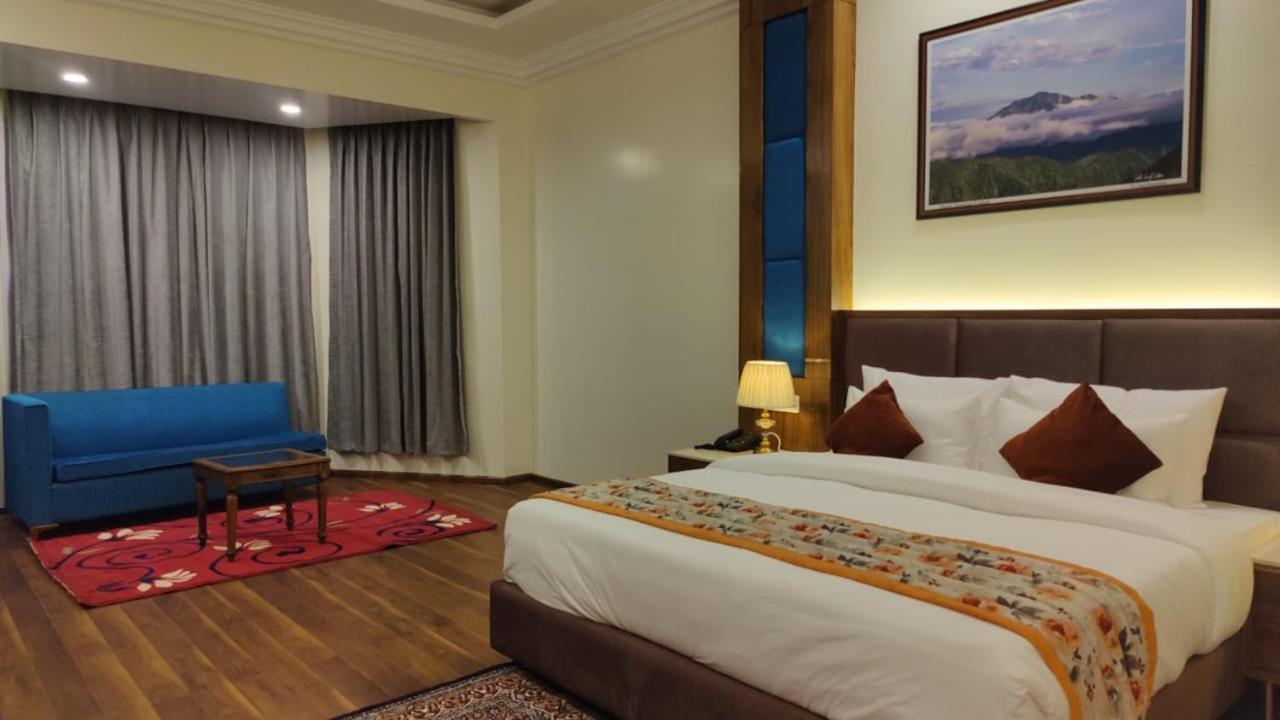 Hotel Woodpark Shimla Esterno foto