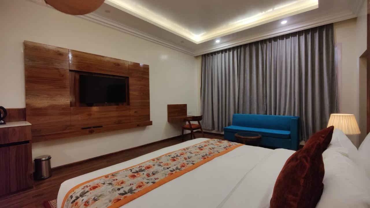 Hotel Woodpark Shimla Esterno foto