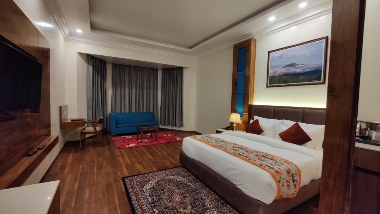 Hotel Woodpark Shimla Esterno foto