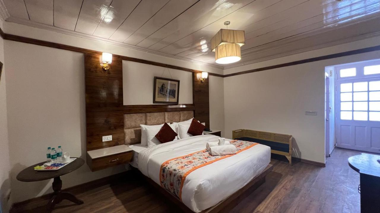 Hotel Woodpark Shimla Esterno foto