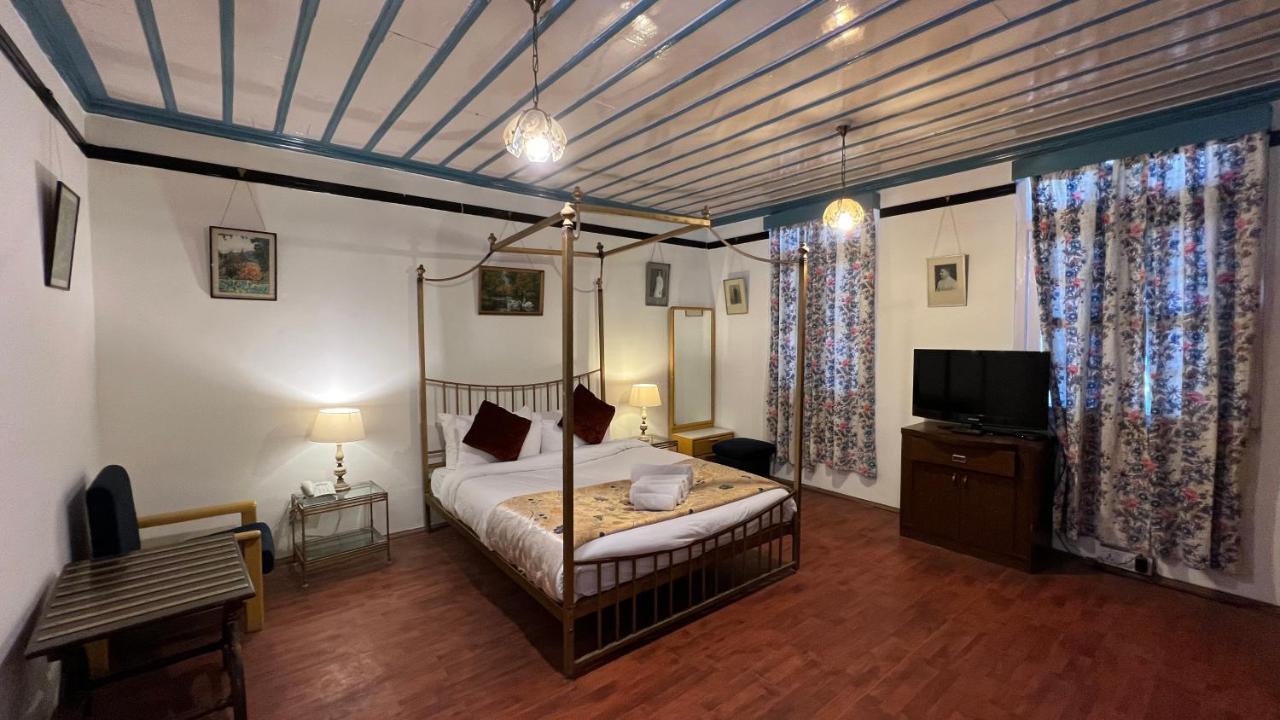 Hotel Woodpark Shimla Esterno foto