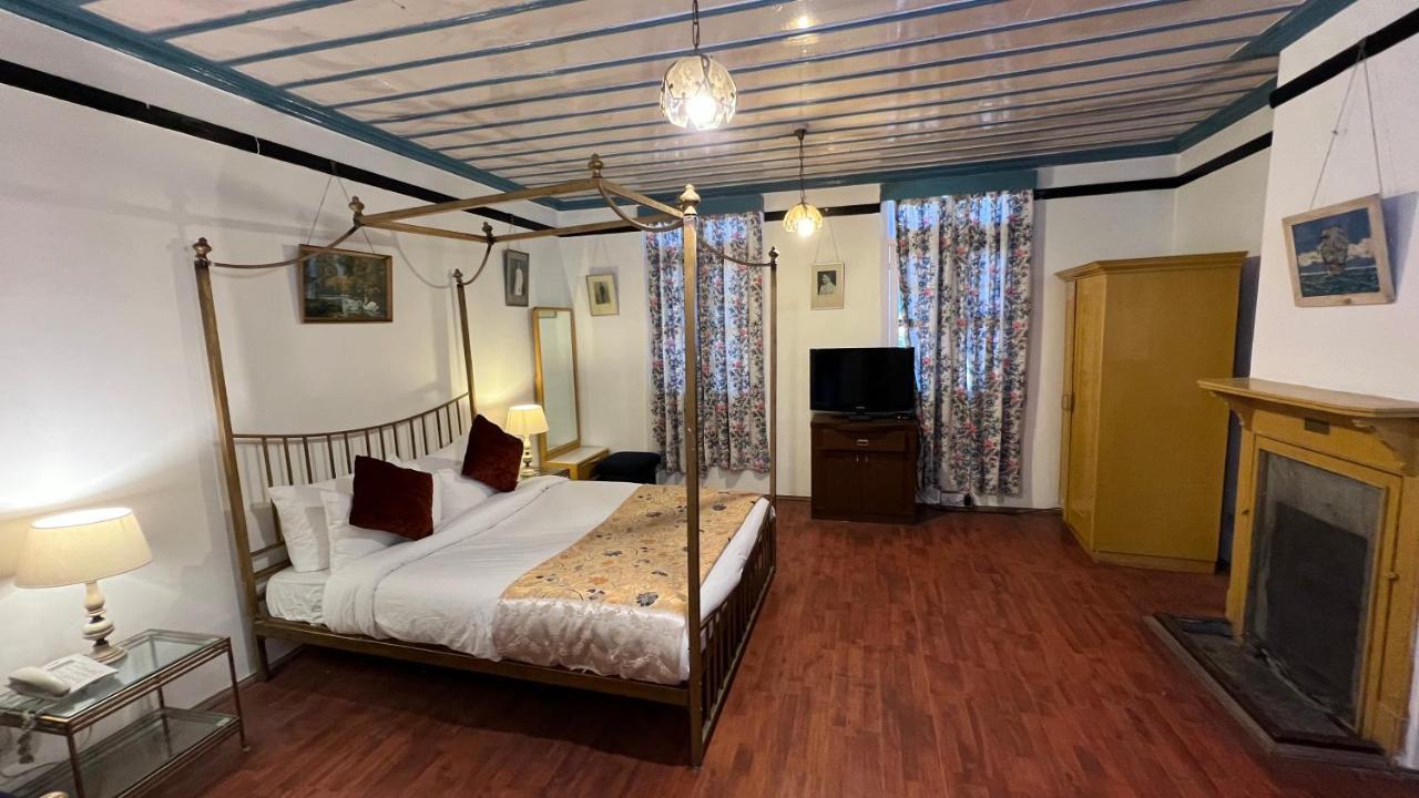 Hotel Woodpark Shimla Esterno foto