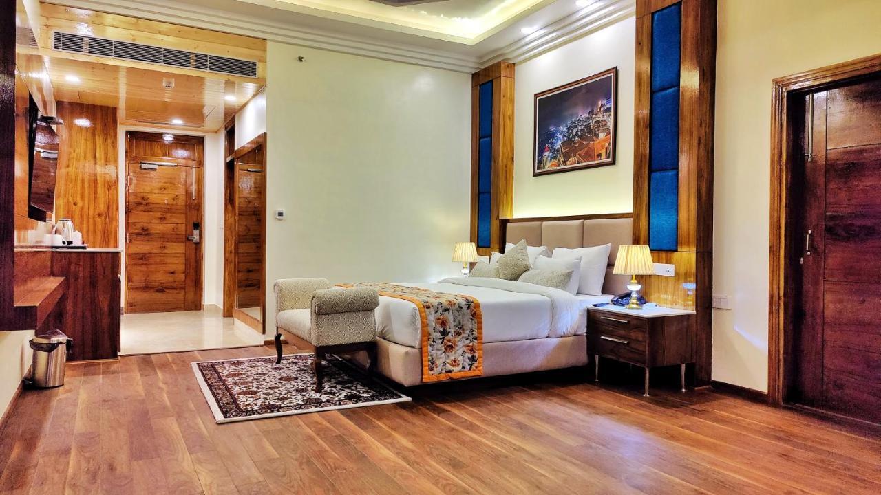 Hotel Woodpark Shimla Esterno foto