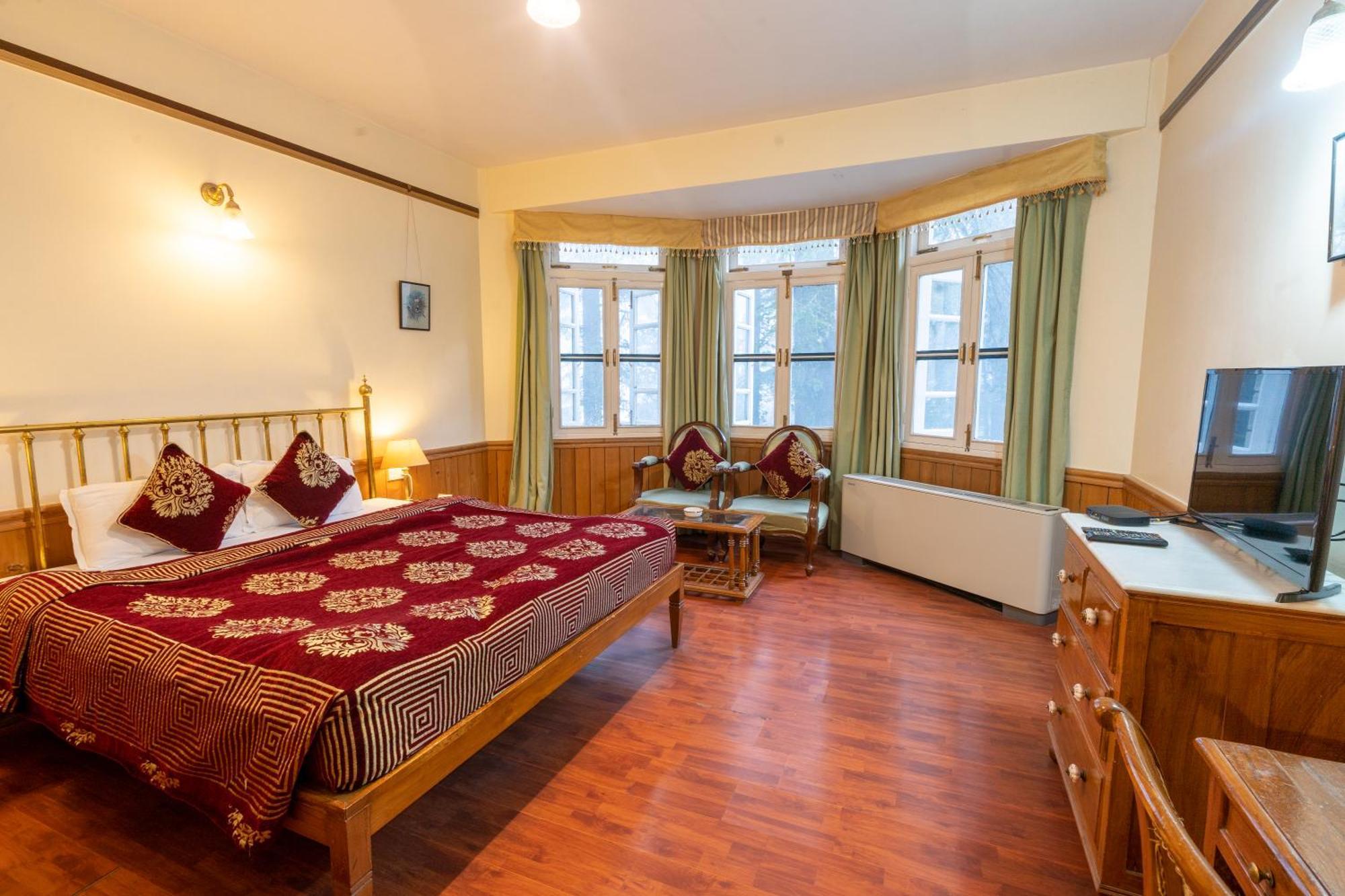 Hotel Woodpark Shimla Esterno foto